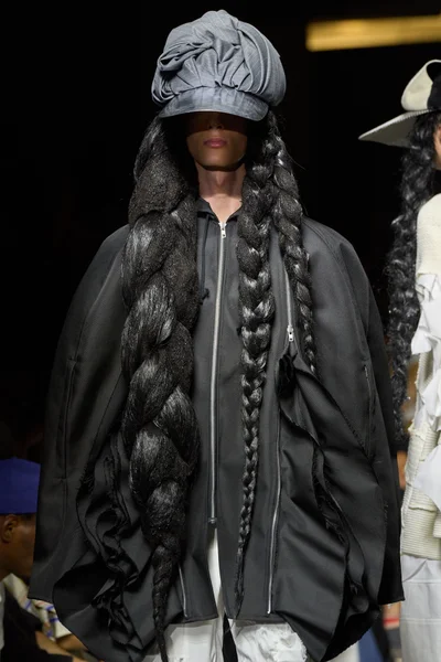 Look 44